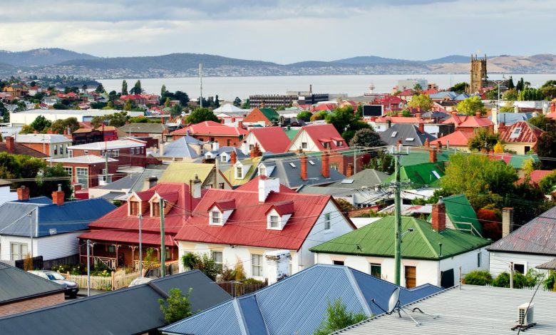 Hobart Accommodation & Tours